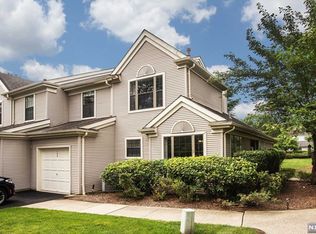 149 Moramarco Ct #149, Mahwah, NJ 07430