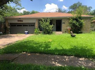 10021 Neosho Dr, Dallas, TX 75217