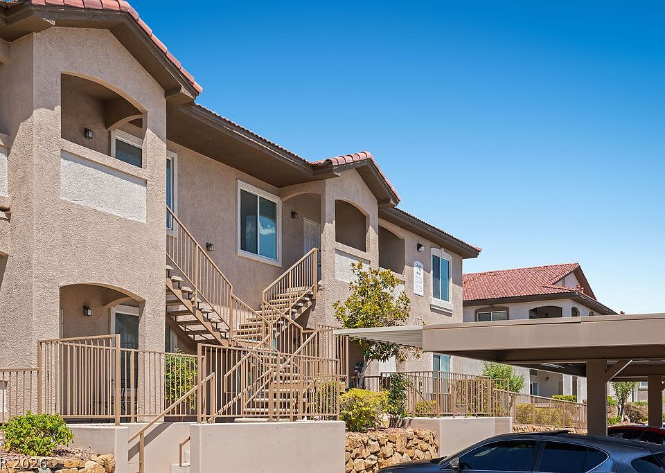 1st image of 2305 W Horizon Ridge Pkwy APT 2524
