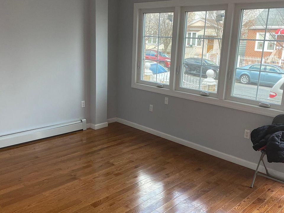 1st image of 10737 125th St #1