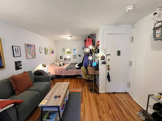 Rented by Pars Venture LLC | media 14