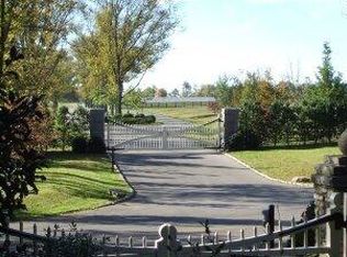 3006 Bryan Station Rd, Lexington, KY 40516