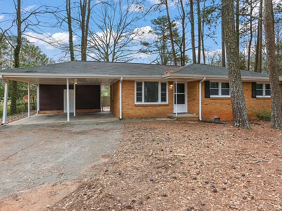 2nd image of 2035 Frank Ln SE