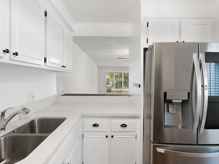 7137 Shoup Ave #31 — Photo 11