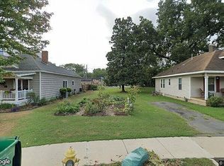 820 Cross Trail Dr, Charlotte, NC 28204