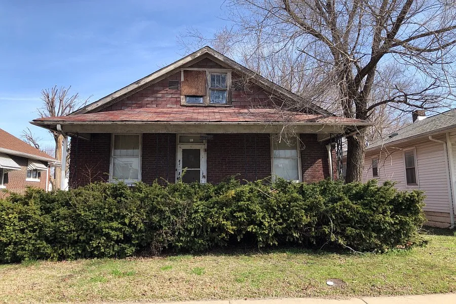 1529 6th St photo 1