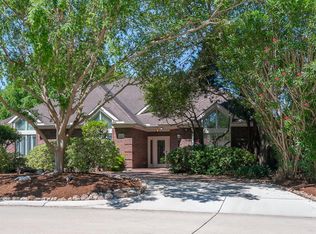 8449 Hunters Creek Dr, Houston, TX 77024