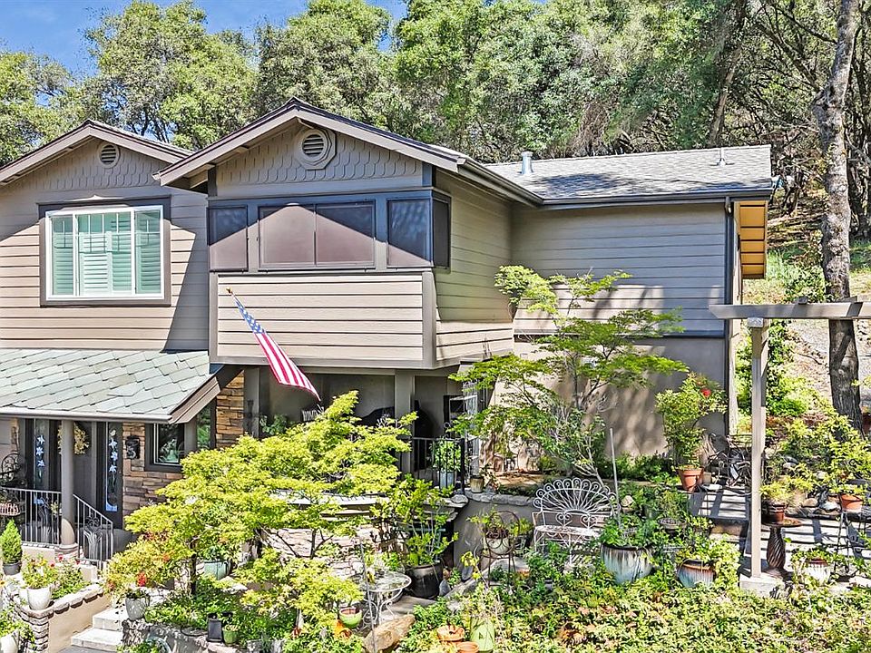 1st image of 23602 Acacia Ct