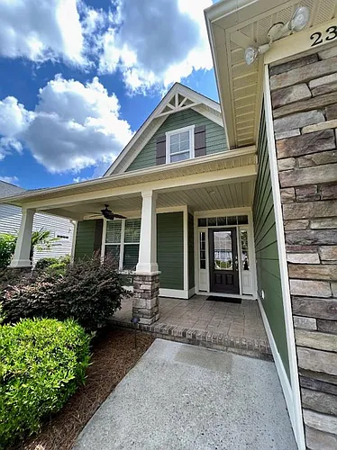 2345 Azalea Pointe Ct NE Photo 1
