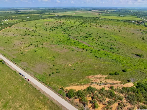 TBD County Road 302, Jourdanton, TX 78026