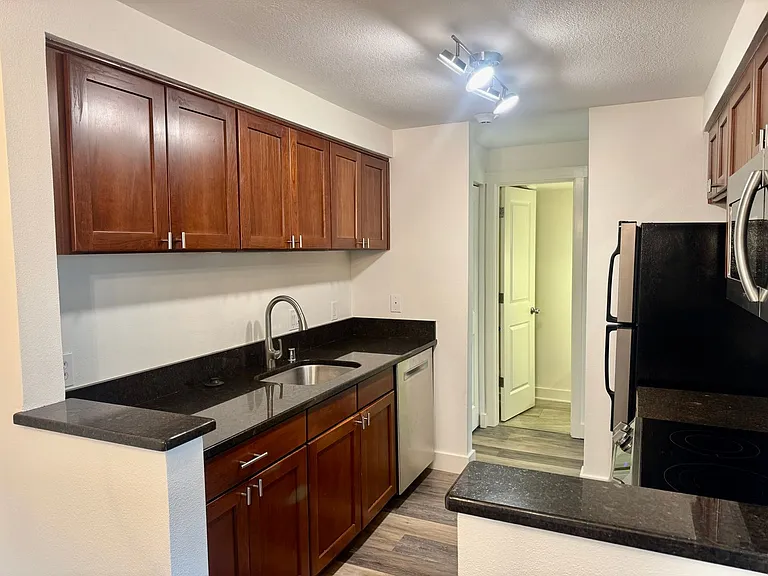 15821 NE Leary Way #C126 — Photo 4