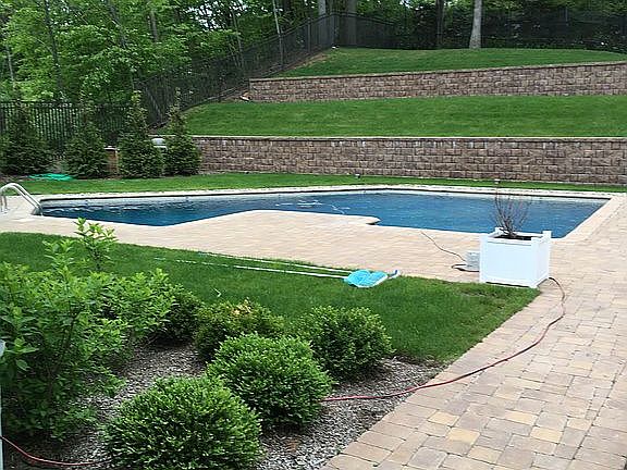 3rd image of 6 Watchung Rd