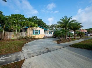 2639 Upton St S, Gulfport, FL 33711