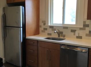 665 39th St, Oakland, CA 94609