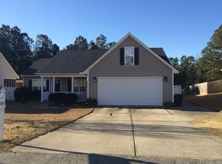 934 Bramblegate Rd, Hope Mills, NC 28348