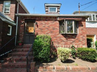 930 128th St, College Point, NY 11356