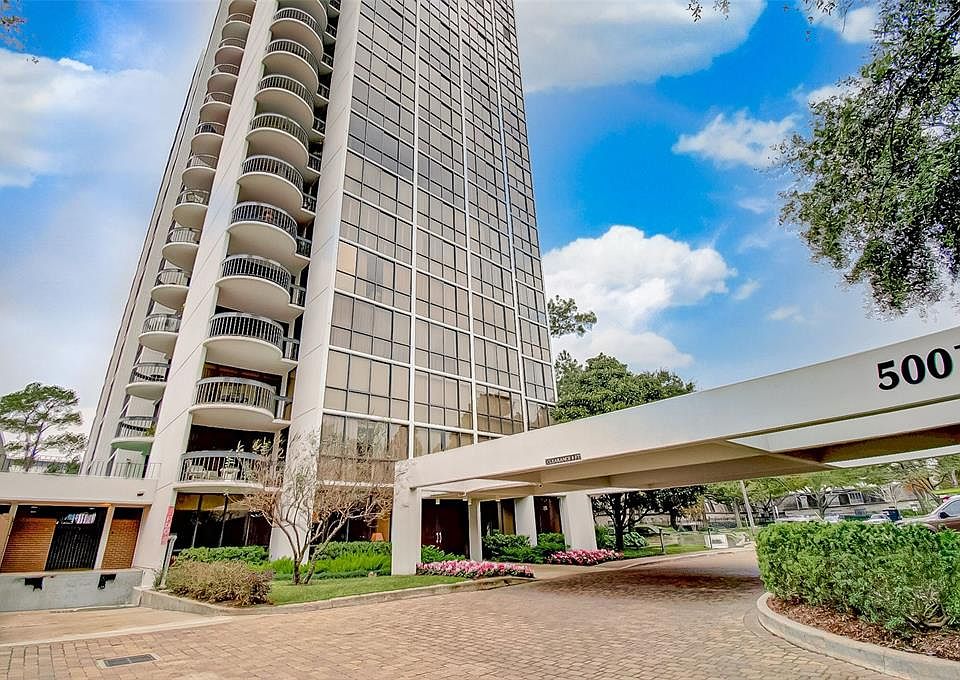 1st image of 5001 Woodway Dr Unit 401