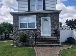 226 Forest Ave FLOOR 2, Lyndhurst, NJ 07071