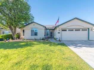 1822 W Hatch Ave, Tulare, CA 93274