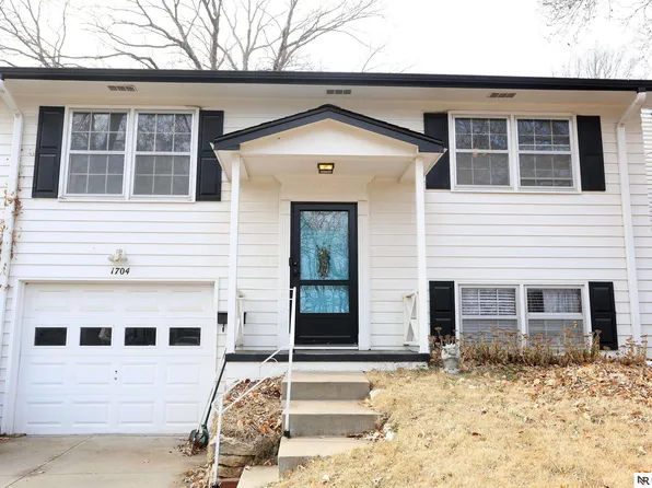 1704 Franklin St, Bellevue, NE 68005