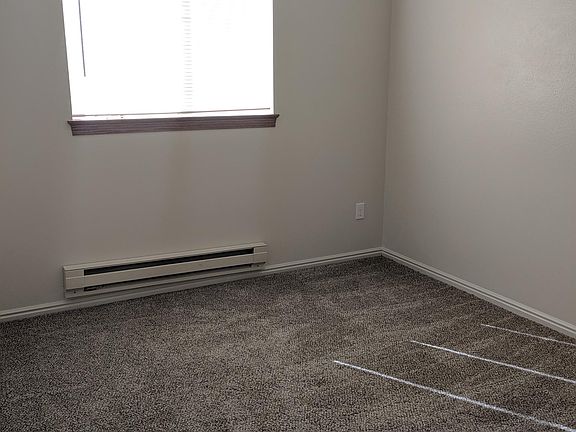 4th image of 2115 Meppen Dr