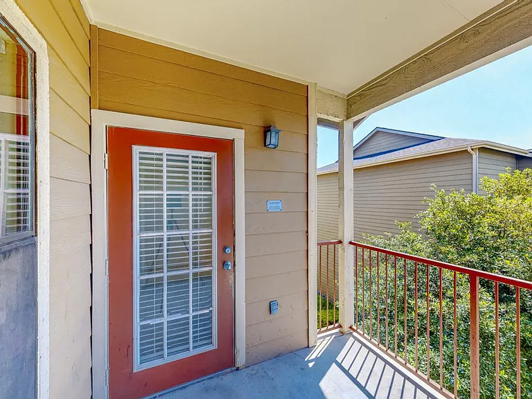 Brynwood Apartments — Photo 55