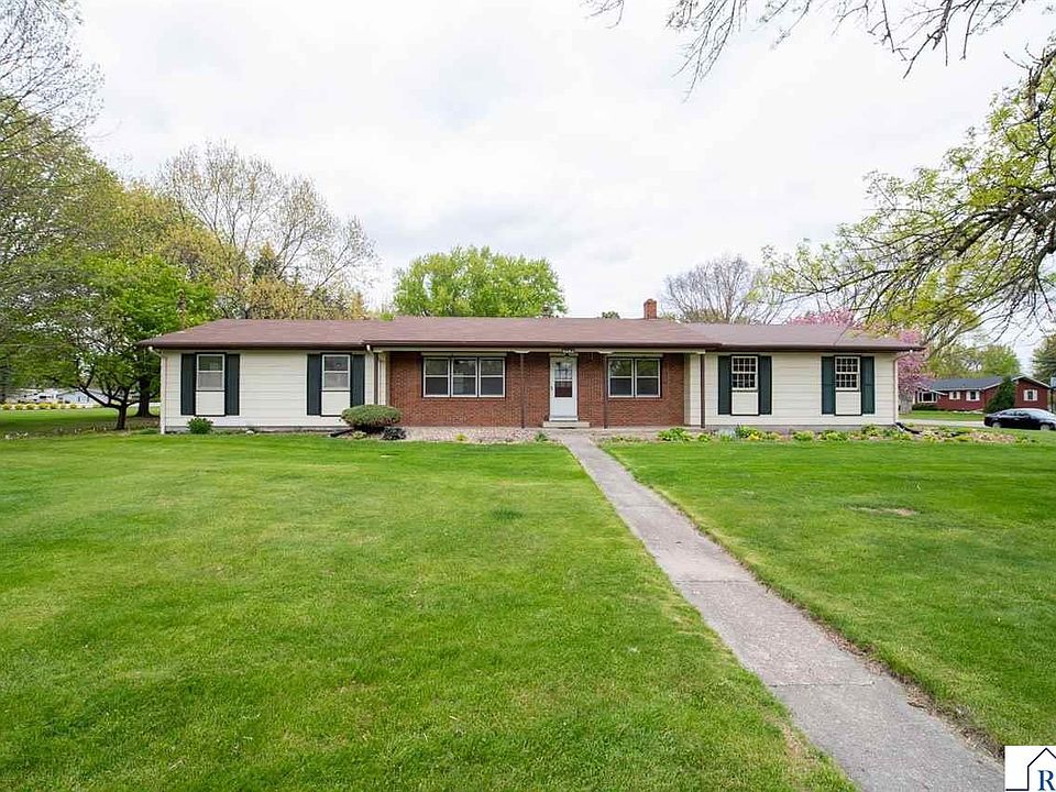 1st image of 2208 Clare Dr