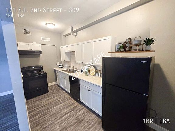5th image of 101 SE 2nd St #309