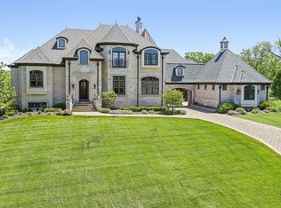 213 Forest Edge Dr, Palos Park, IL 60464