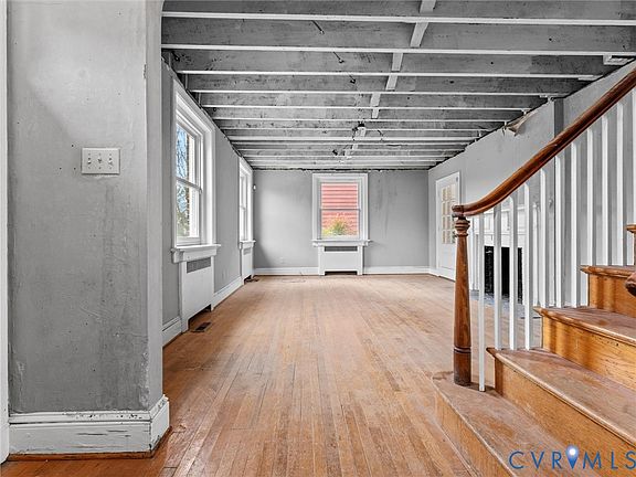 5th image of 3204 Griffin Ave