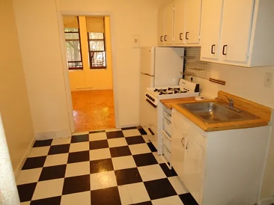 Rented by Village Living Realty | media 22