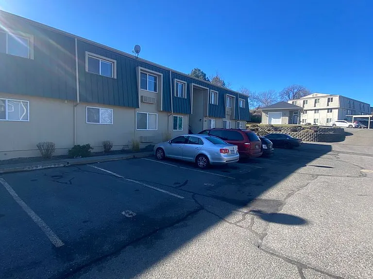 229 Canyon Dr #11 — Photo 13