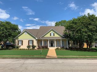1926 Lakefield Dr, Tupelo, MS 38801