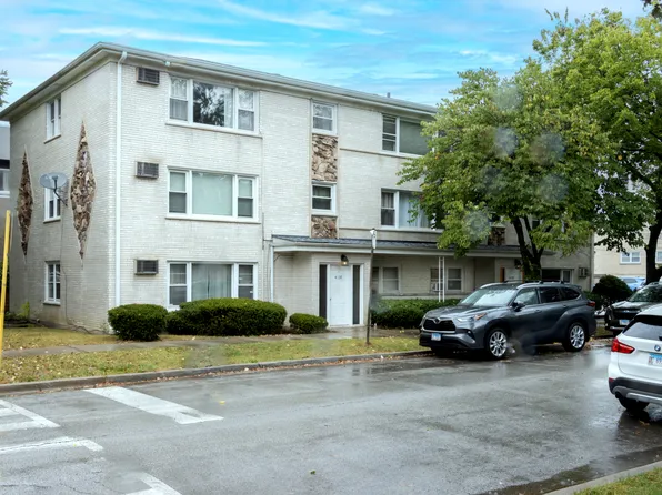 4130 W Byron St #303, Chicago, IL 60641