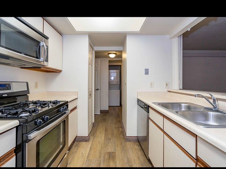 1st image of 118 E Grant Ave #3