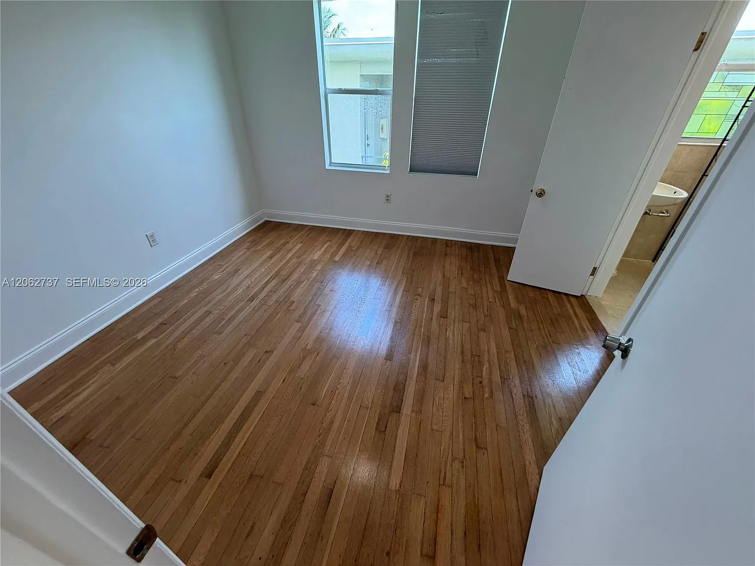 Vila Mara Condo — Photo 4