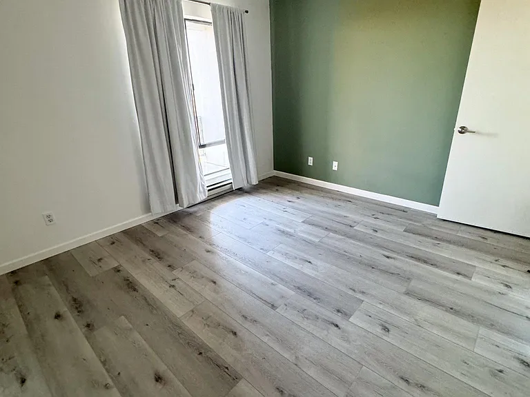 3 Commodore Dr #552 — Photo 35