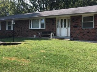 7521 Hopi Dr, Hazelwood, MO 63042