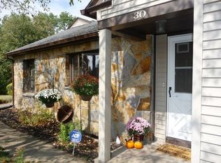 30 Savoy Ave, East Longmeadow, MA 01028