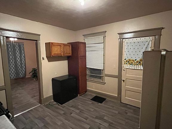 5th image of 728 Furman St #1