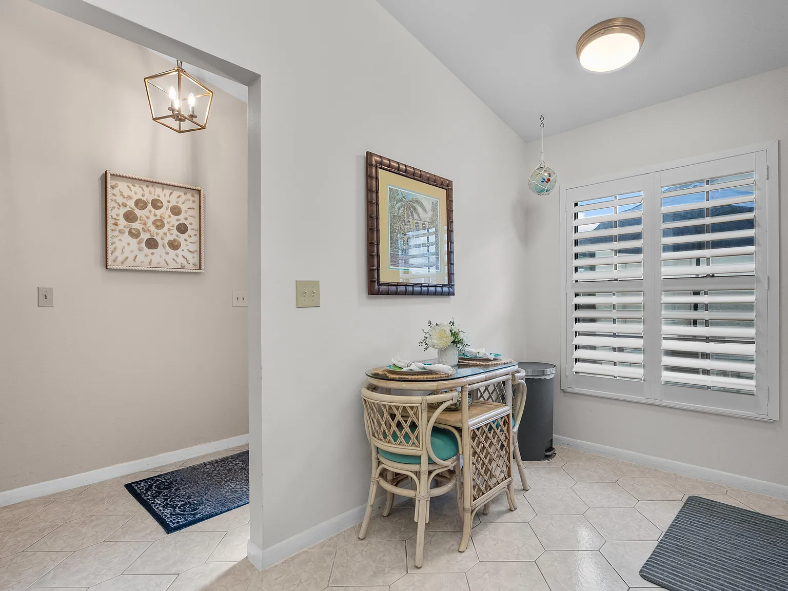 2 bed, 2.0 bath, 1170 sqft, $2,400 — Photo 4