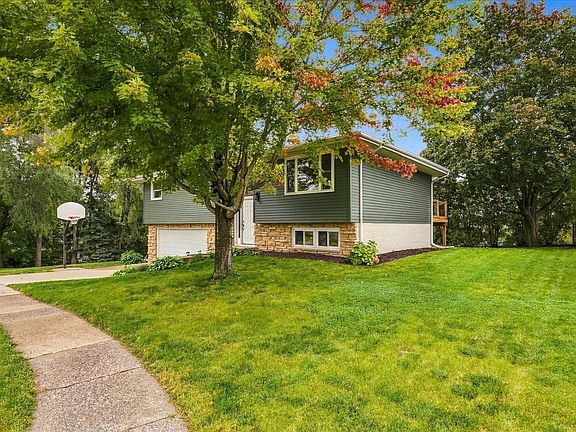 3rd image of 3326 Kimberly Dr