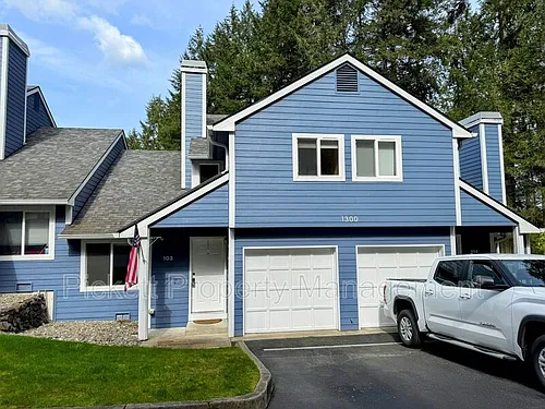1300 NW Slate Ln #103 Photo 1