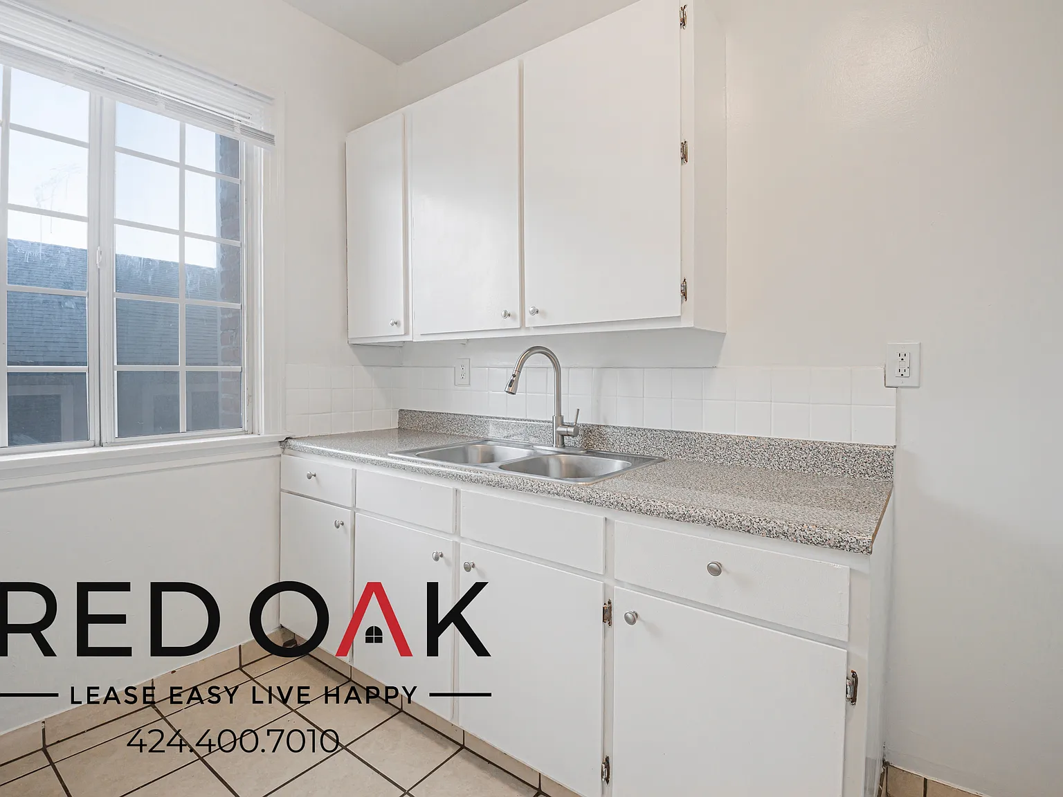 236 S Coronado St — Photo 4