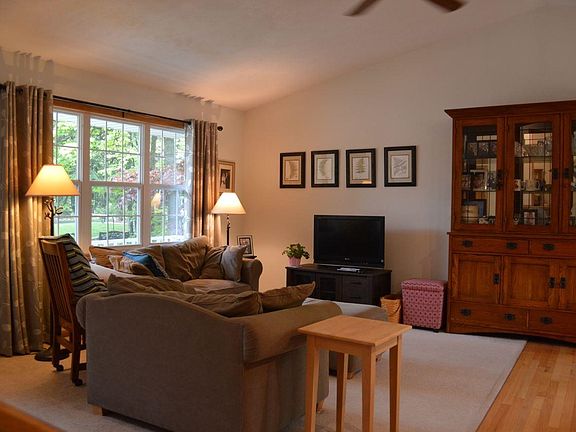 4th image of 8280 Aimee Ln