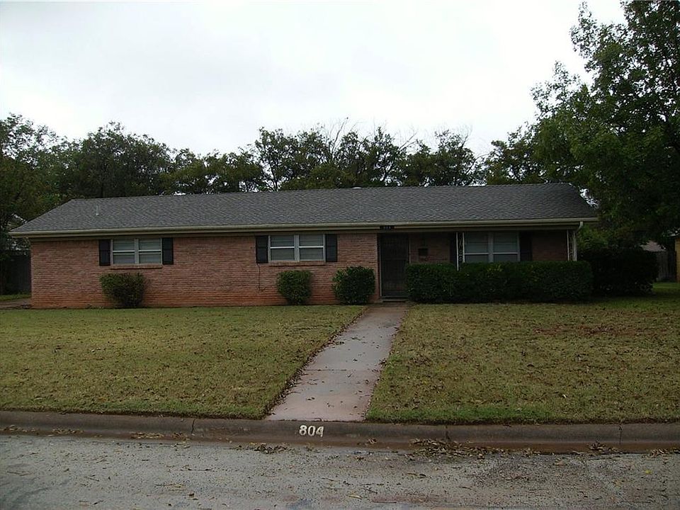1st image of 804 Marsalis Dr