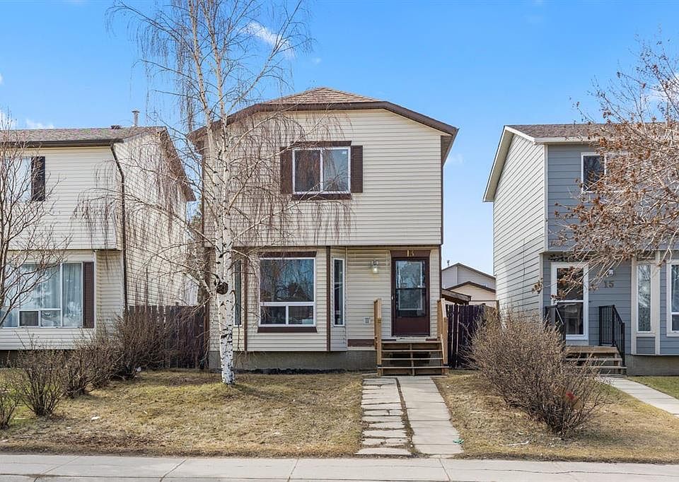 1st image of 13 Martindale Blvd NE
