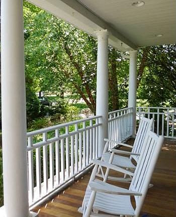 2nd image of 517 Rehill Ct
