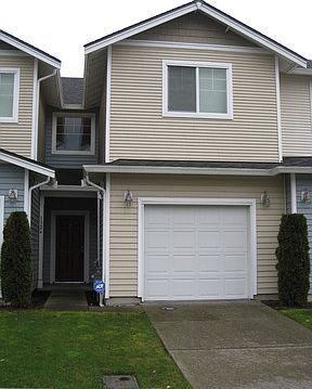 1st image of 1324 52nd St NE