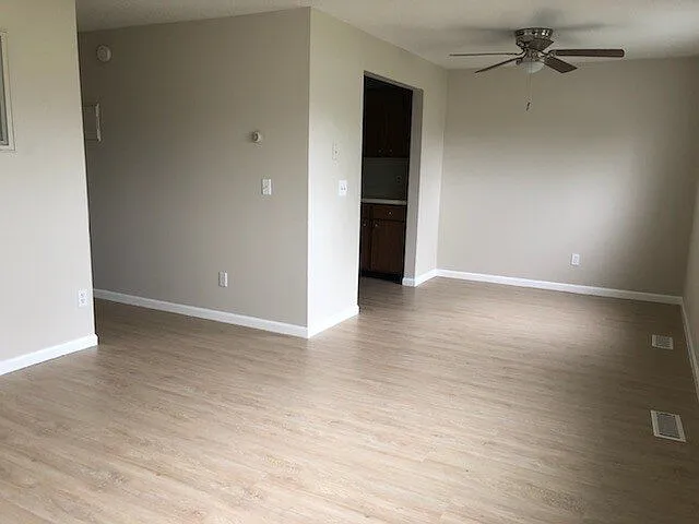 3359 Mahoney Dr — Photo 3